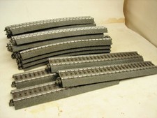 MARKLIN  16 BINARI CON MASSICCIATA PLASTICA