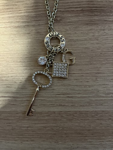 Collana con ciondolo guess - con,