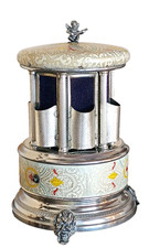 Carousel Reuge, rossetto, carillon, portasigarette vintage, rossetto