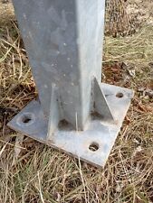 palo a traliccio piantana con basamento e traversa in ferro zincato