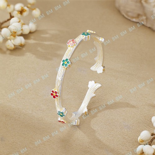 Bracciale aperto fatto - a, mano