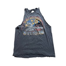 Carro armato grande uomo