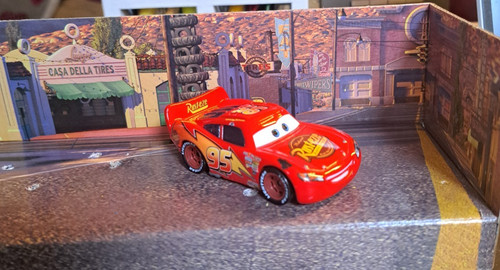 Cars tar lightning mcqueen - tar,
