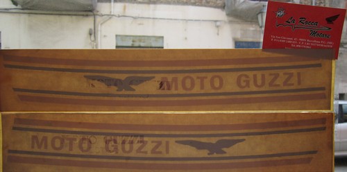 Coppia adesivi serbatoio moto - serbatoio,