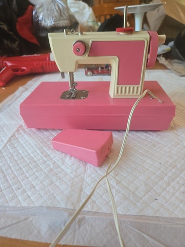 Macchina cucire giocattolo - macchina,