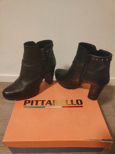 Stivaletti comfort neri con