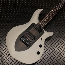 Sterling by MUSIC MAN MAJESTY MAJ100-R1 Nuova Chitarra elettrica