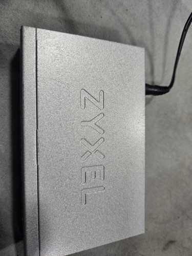 Zyxel switch gigabit unmanaged - switch,
