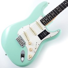 Vintera II Stratocaster Surf