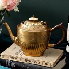 Teiera stile vintage in ottone