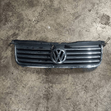 3b0853651 Griglia  VOLKSWAGEN PASSAT (3B) 2.0 Ber. 4p/b/1984cc