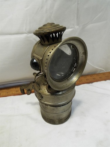 Lampada in carburo per