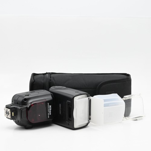 Nikon 900 speedlight - nikon,