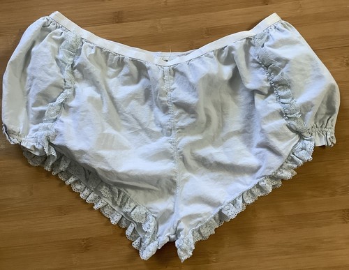Free people intimally - intimally, forget