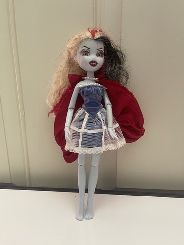 Bratz bratzillaz vampelina - bratzillaz,