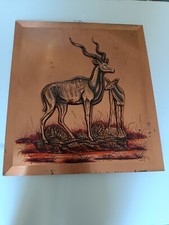 Quadro etnico su lastra rame a sbalzo Antilopi arte africana cm 45.5x50
