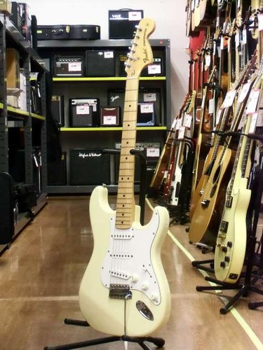 Fender japan - japan, st-72