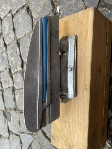 Vespa footrest platform