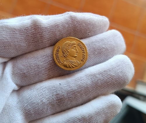 Antico solidus teodosio oro - teodosio, in