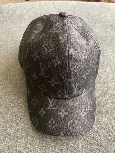 Louis vuitton monogram logo - monogram,