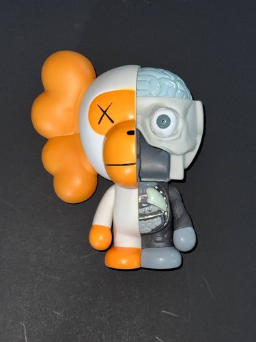 Modellino vinile kaws x - kaws,