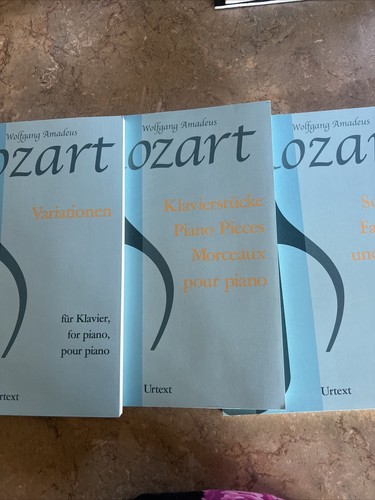 Mozart piano solo one - solo, volume