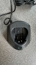 Bosch Caricabatteria Compatto