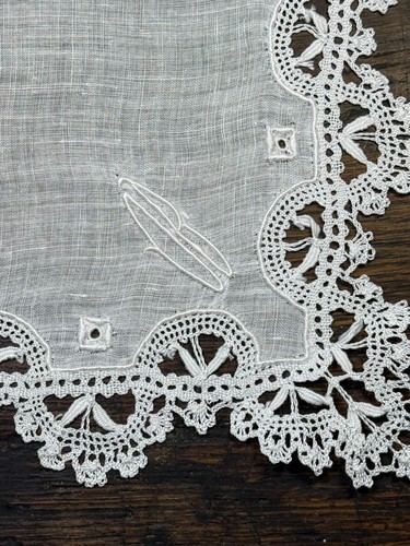Pizzo antico fazzoletto o - pizzo,