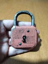 Vecchio lucchetto vintage di