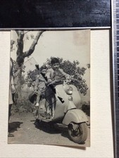 Vespa, Piaggio, Lambretta