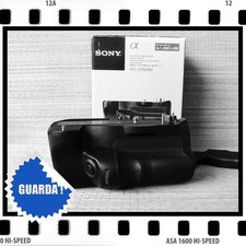 SONY VG-C99AM - VERTICAL BATTERY GRIP PER SONY ALPHA 99 SLT