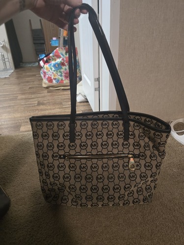 Borsa tracolla michael kors - a,
