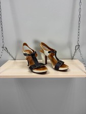 Tacchi donna Chie Mihara