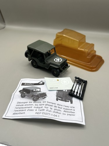 R933 voiture miniature 1 - -,