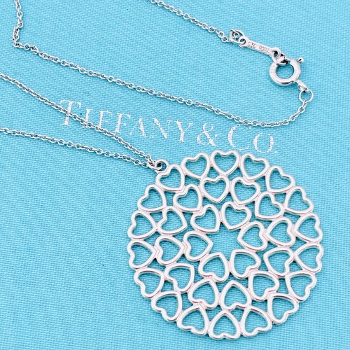Collana con ciondolo