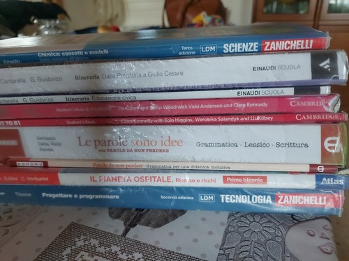 Testi scolastici liceo - testi,