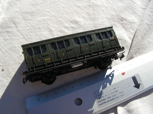 Wagon plastique ancien tr - plastique,