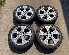 Cerchi gommati Renault