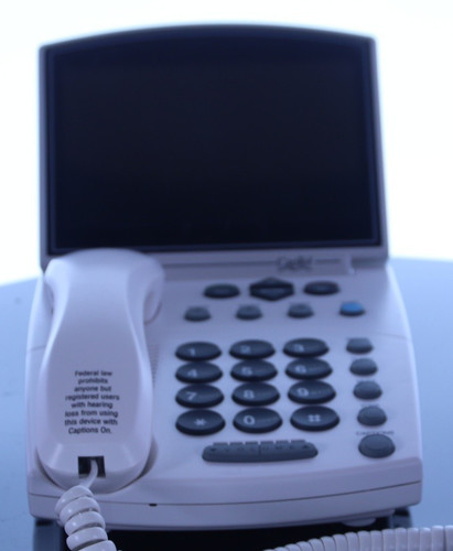 Telefono con didascalie chiuso