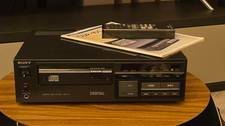 Lettore CD Sony CDP-101 con telecomando e manuale
