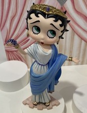 Danbury come nuovo vintage greco Betty Boop moda attraverso i secoli