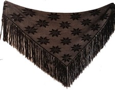 Scialle triangolare a filet