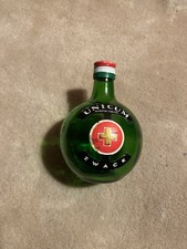Bottiglia di vetro verde Zwack