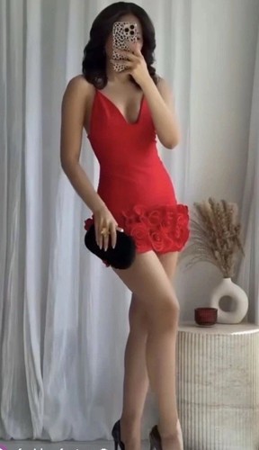 Abito corto rosso increspato