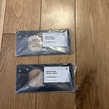 1J0035234A Set di 2 staffe