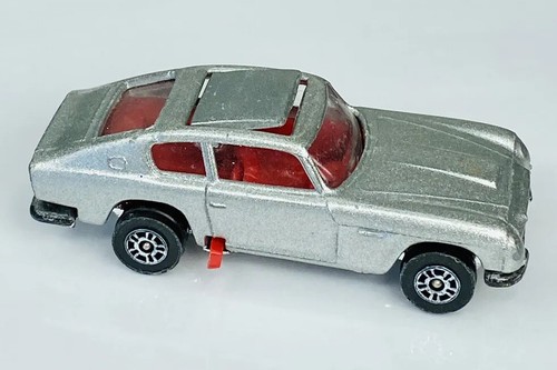James bond aston martin db6 - bond,