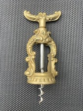 Vecchio cavatappi a a gabbia aperta. In ottime condizioni di conservazione.