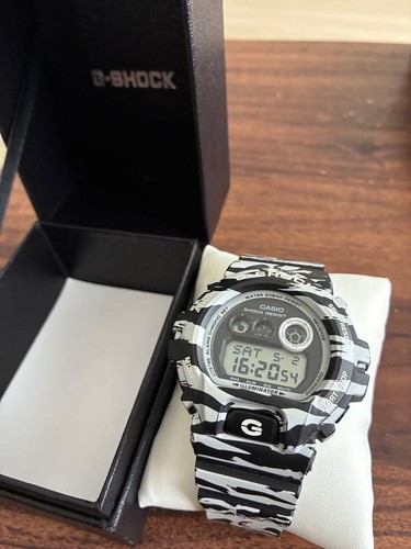 Orologio digitale mimetico