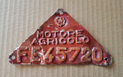Uma targa motore agricolo - targa,
