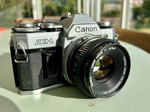 Canon reflex avec - ae-1,